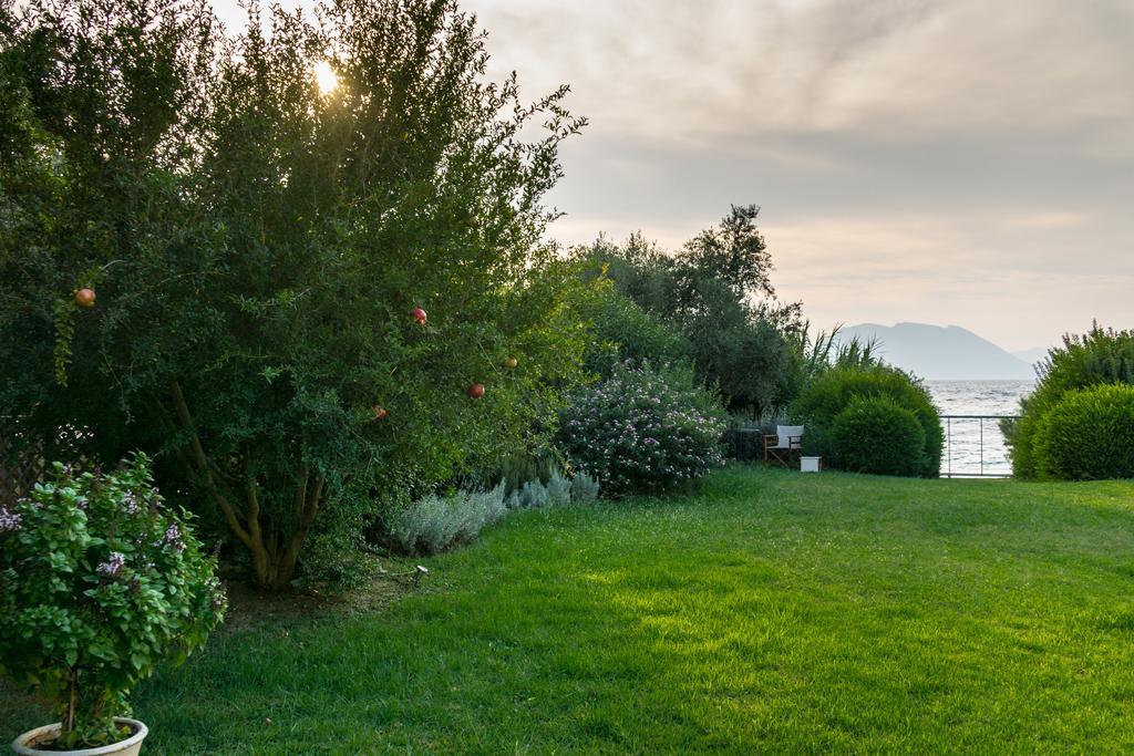 Dh Epavlis Villa Rio Exteriör bild